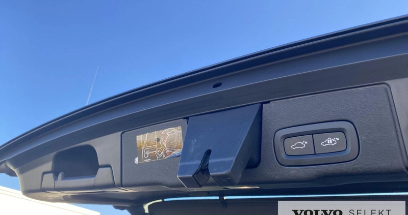Volvo XC 60 cena 149000 przebieg: 142000, rok produkcji 2019 z Cieszyn małe 407